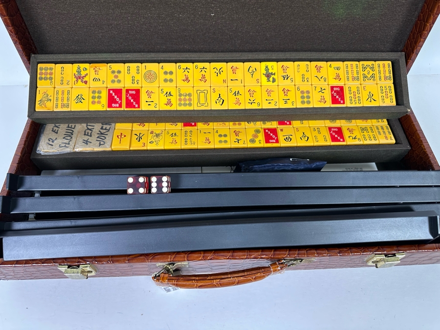 Vintage Mah-Jongg Mahjong Portable Game Set With Mah-Jongg Tiles & Racks [Photo 5]