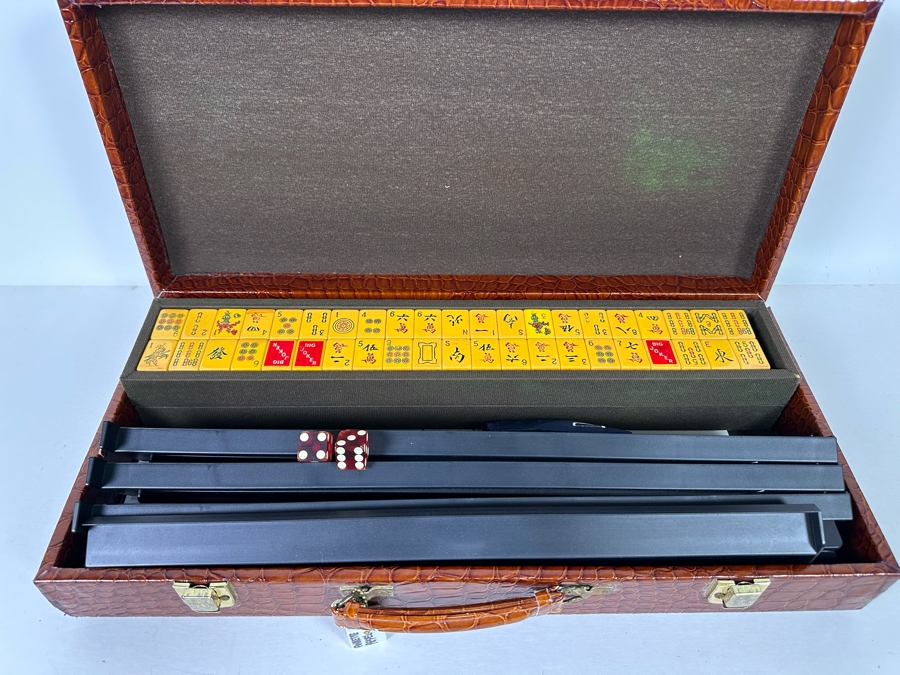 Vintage Mah-Jongg Mahjong Portable Game Set With Mah-Jongg Tiles & Racks [Photo 3]