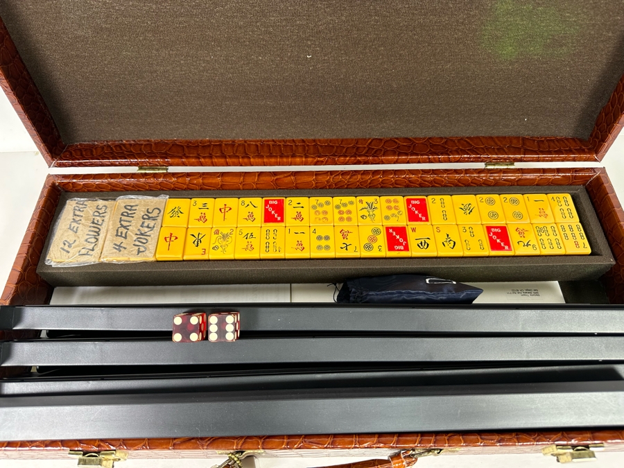 Vintage Mah-Jongg Mahjong Portable Game Set With Mah-Jongg Tiles & Racks [Photo 6]