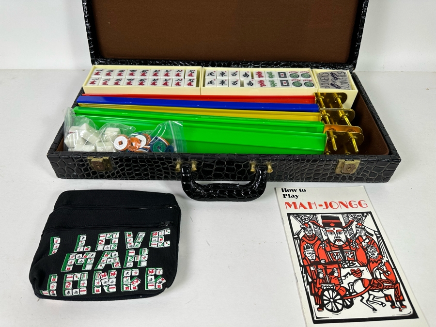 Vintage Mah-Jongg Mahjong Portable Game Set With Mah-Jongg Tiles, Racks, How To Play Book And I Love Mah Jongg Handbag [Photo 2]