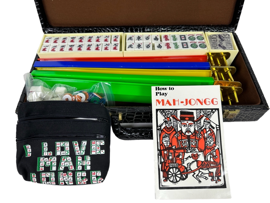 Vintage Mah-Jongg Mahjong Portable Game Set With Mah-Jongg Tiles, Racks, How To Play Book And I Love Mah Jongg Handbag