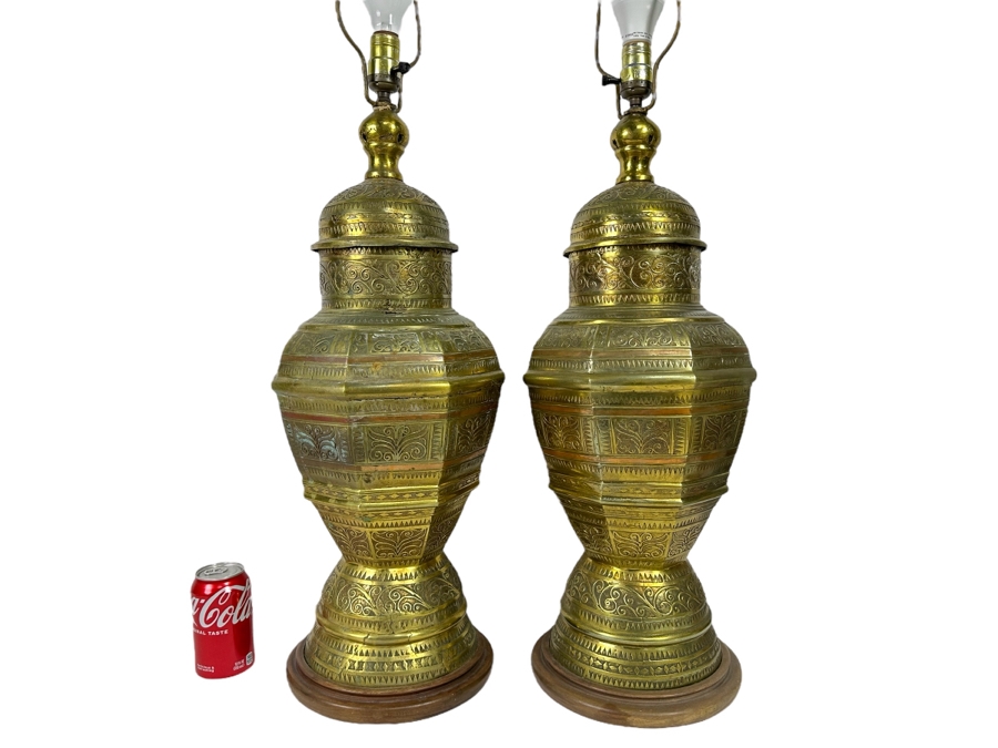 Stunning Vintage Pair Of Large Ethnic Philippine Gador Islamic Urns Mindanao Maranao People Converted To Table Lamps - See Photos For Shades [Photo 1]