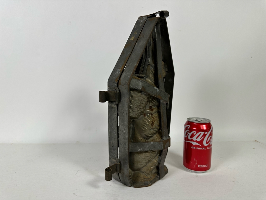Large Vintage Easter Bunny Chocolate Mold Commercial Grade 7W X 5D X 14H [Photo 10]