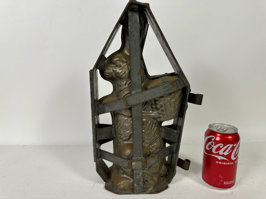 Large Vintage Easter Bunny Chocolate Mold Commercial Grade 7W X 5D X 14H [Photo 4]