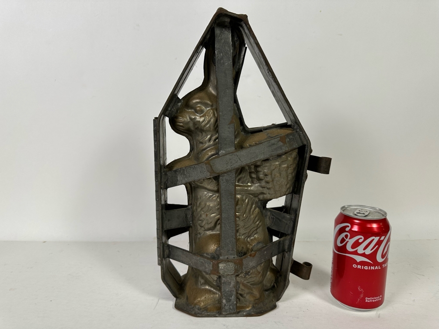 Large Vintage Easter Bunny Chocolate Mold Commercial Grade 7W X 5D X 14H [Photo 3]