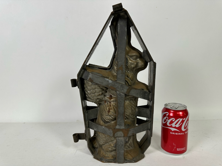 Large Vintage Easter Bunny Chocolate Mold Commercial Grade 7W X 5D X 14H [Photo 9]