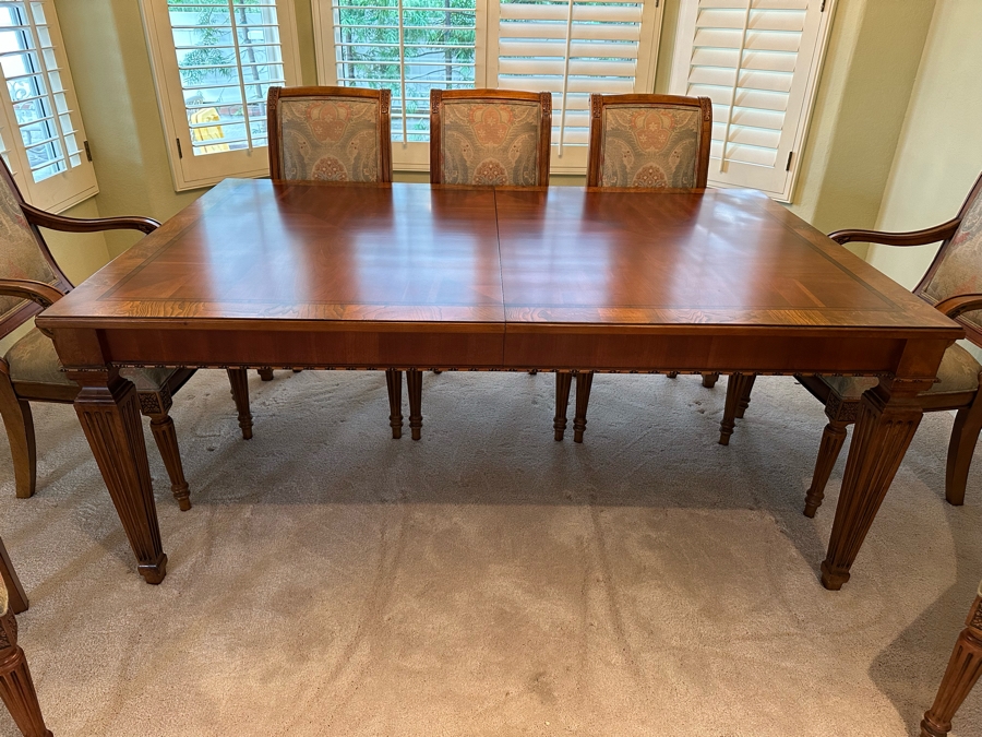 Ethan Allen Goodwin Formal Wooden Dining Table With Two Leaves And Eight Ethan Allen Dining Chairs In Excellent Condition [Photo 12]