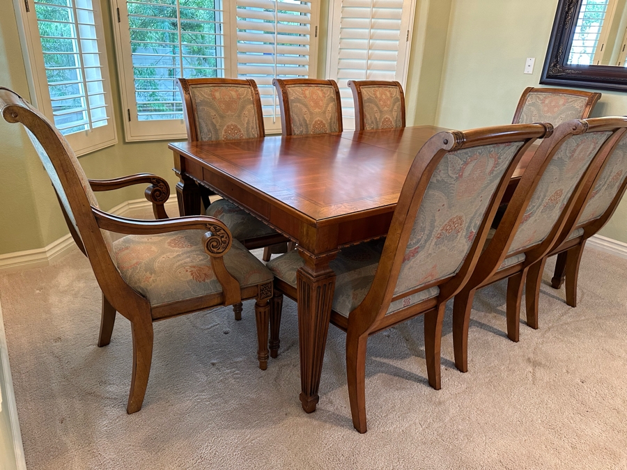 Ethan Allen Goodwin Formal Wooden Dining Table With Two Leaves And