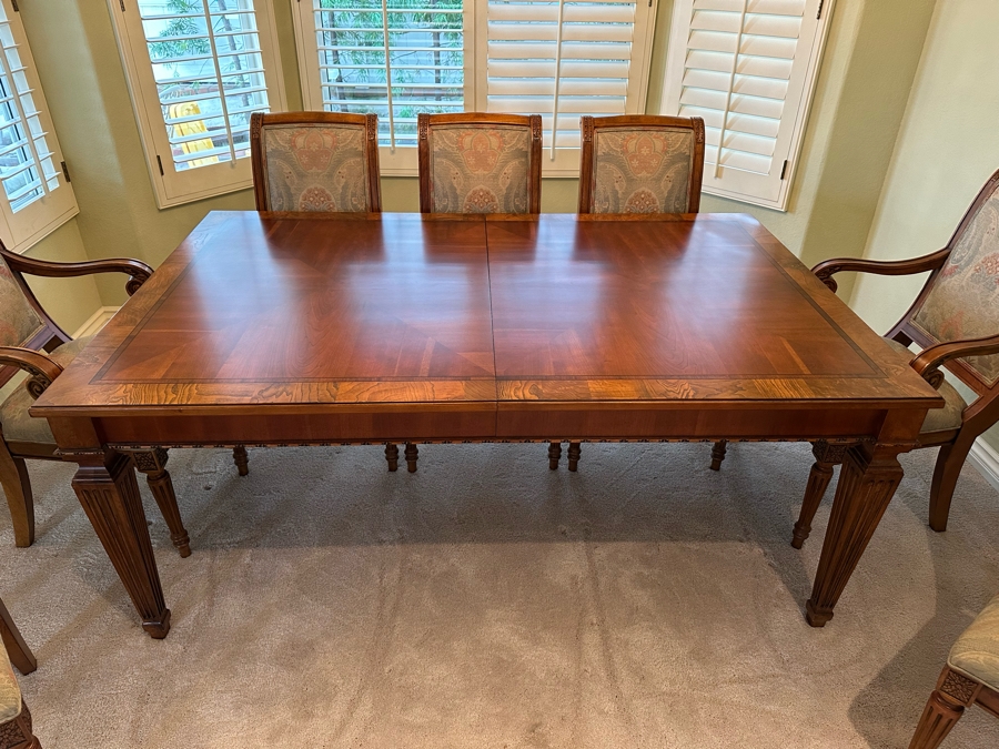 Ethan Allen Goodwin Formal Wooden Dining Table With Two Leaves And Eight Ethan Allen Dining Chairs In Excellent Condition [Photo 11]
