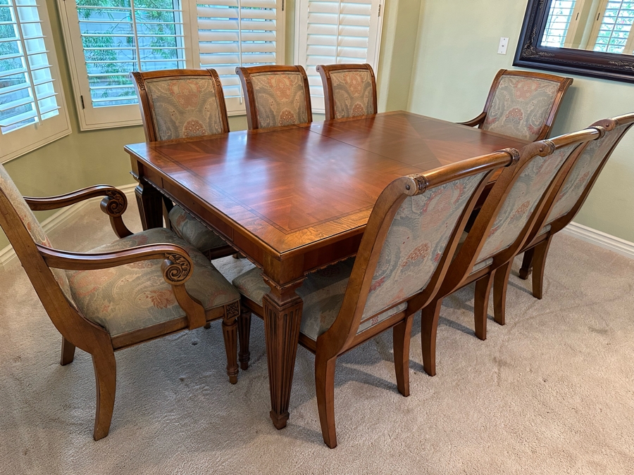 Ethan Allen Goodwin Formal Wooden Dining Table With Two Leaves And Eight Ethan Allen Dining Chairs In Excellent Condition [Photo 8]