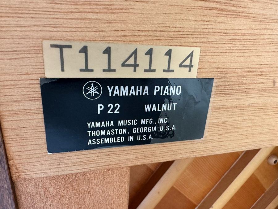 YAMAHA Acoustic P22 Upright Piano In Walnut With Bench 59W X 23.5D X 45.5H [Photo 8]
