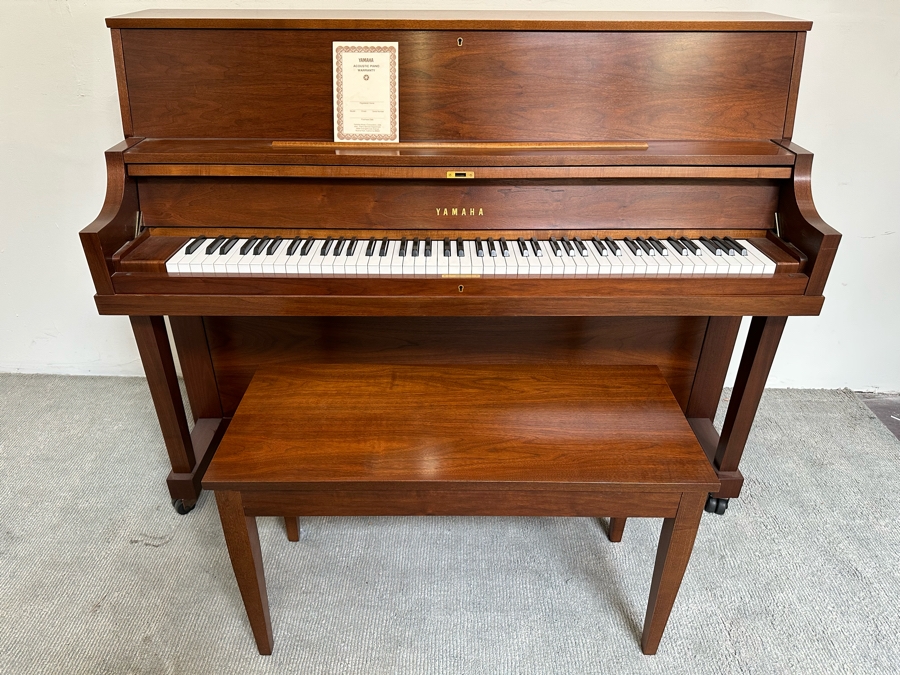 YAMAHA Acoustic P22 Upright Piano In Walnut With Bench 59W X 23.5D X 45.5H [Photo 4]