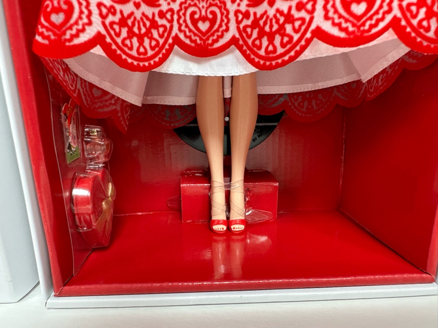 Cupid’s Kisses Holiday Hostess Collection Mattel Barbie Doll 2013 New In Box BCR06 LIMITED EDITION [Photo 6]