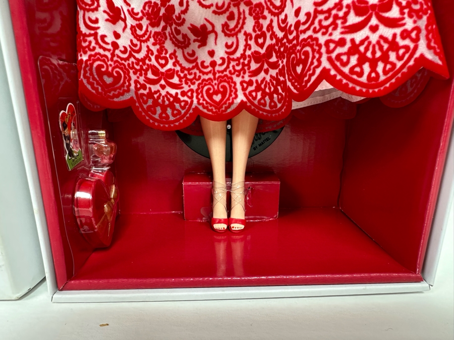 Cupid's Kisses Holiday Hostess Collection Limited Edition Of 5,000 Gold Label Collection Mattel Barbie Doll 2013 New In Box BCR06 [Photo 5]