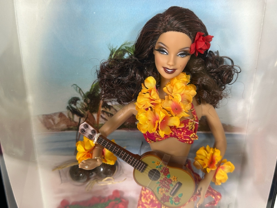 Pin-Up Girls Collection Hula Honey Limited Edition of 25,000 Gold Label Collection Mattel Barbie Doll 2006 New In Box J0951 [Photo 3]