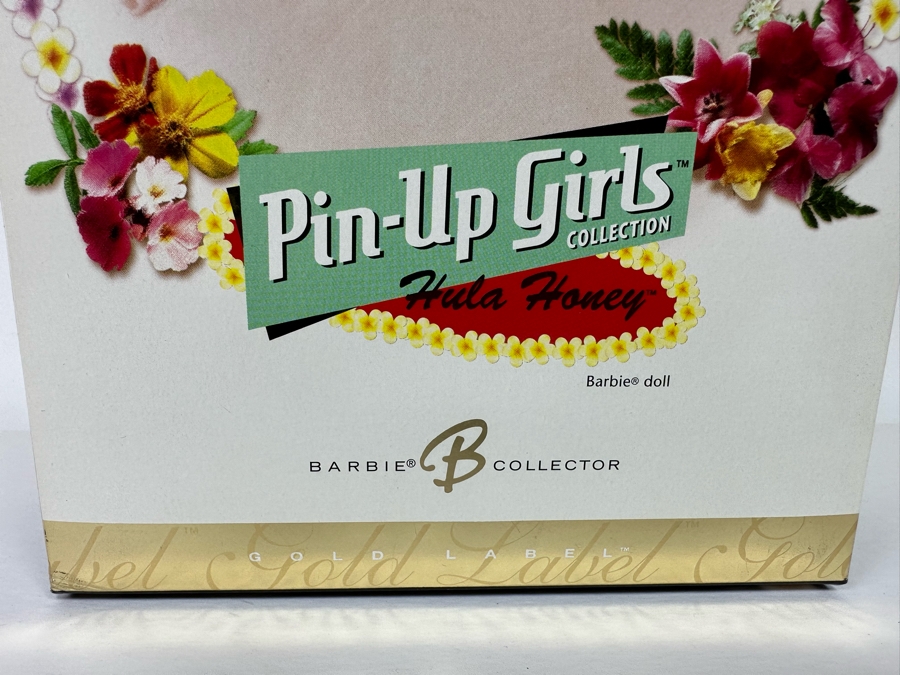 Pin-Up Girls Collection Hula Honey Limited Edition of 25,000 Gold Label Collection Mattel Barbie Doll 2006 New In Box J0951 [Photo 9]