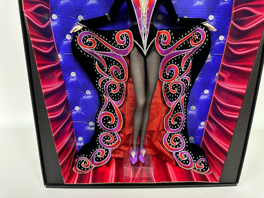 Jazz Baby Mistress of Ceremonies Limited Edition of 3,100 Gold Label Collection Mattel Barbie Doll 2007 New In Box L3551 [Photo 23]