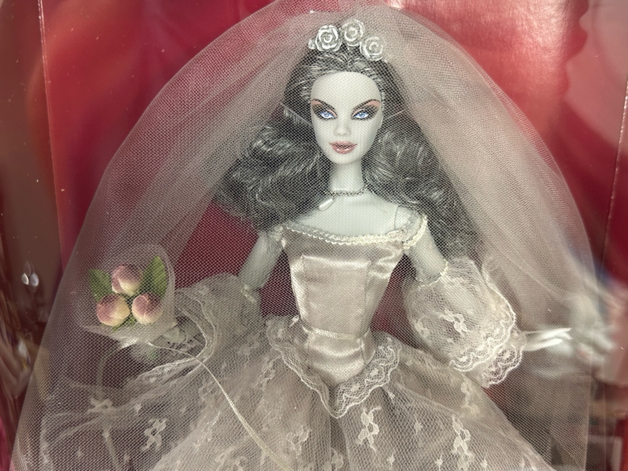 Haunted Beauty Zombie Bride Limited Edition Of 25,000 Gold Label Collection Mattel Barbie Doll 2015 New In Box CHX12 [Photo 5]