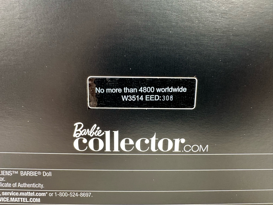 Empress of the Aliens Limited Edition of 4,800 Gold Label Collection Mattel Barbie Doll 2011 New In Box W3514 [Photo 10]