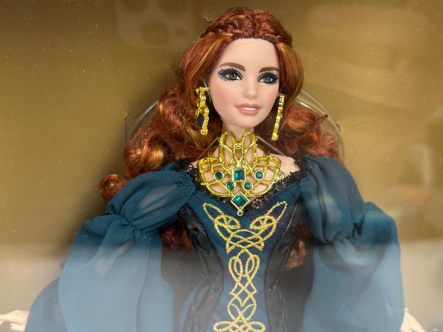 Sorcha Barbie Doll, The Global Glamour Collection Limited Edition Of 10,000 Gold Label Collection Mattel Barbie Doll 2017 New In Box DYX75 [Photo 4]