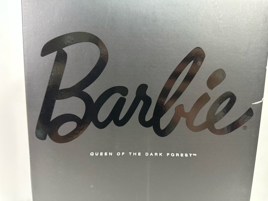 Queen of the Dark Forest Limited Edition of 6,100 Gold Label Collection Mattel Barbie Doll 2014 New In Box CJF32 [Photo 8]