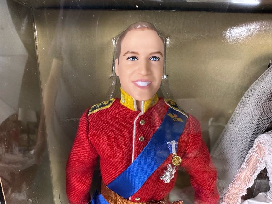 William and Catherine Royal Wedding Limited Edition of 22,500 Gold Label Collection Mattel Barbie Dolls 2011 New In Box W3420 [Photo 5]