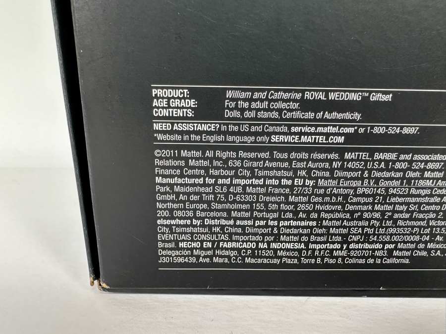 William and Catherine Royal Wedding Limited Edition of 22,500 Gold Label Collection Mattel Barbie Dolls 2011 New In Box W3420 [Photo 15]