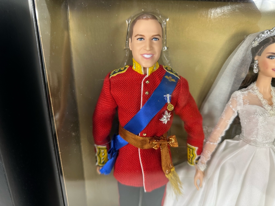 William and Catherine Royal Wedding Limited Edition of 22,500 Gold Label Collection Mattel Barbie Dolls 2011 New In Box W3420 [Photo 4]