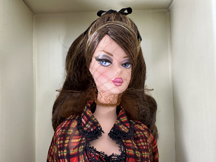 Fashion Model Collection Highland Fling Genuine Silkstone Body Limited Edition of 25,000 Gold Label Collection Mattel Barbie Doll 2005 New In Box J0939 [Photo 6]