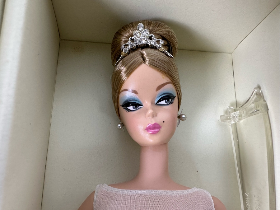 Fashion Model Collection Prima Ballerina Limited Edition Of 4,200 Gold Label Collection Mattel Barbie Doll 2009 New In Box P4753 [Photo 5]