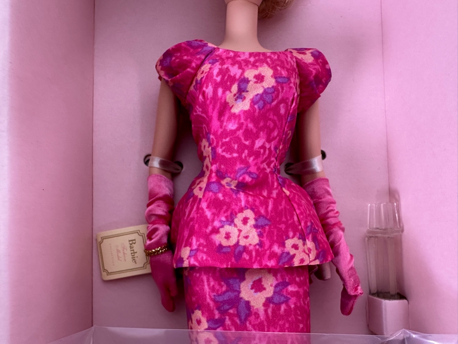 Fashion Model Fashionably Floral Genuine Silkstone Limited Edition Of 10,000 Gold Label Collection Mattel Barbie Doll 2014 New In Box CGK91 [Photo 6]
