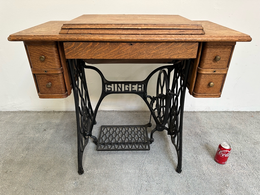 Antique Singer Treadle Sewing Machine With Tiger Oak Cabinet Missing Belt 36W X 18D X 30H [Photo 3]