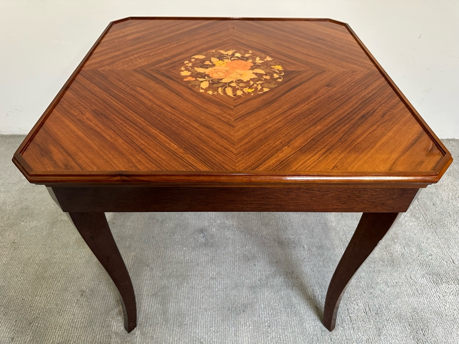 Stunning Italian Inlaid Marquetry Wooden Gaming Table With Reversible Top - See Photos 30.5W X 29.5H [Photo 10]