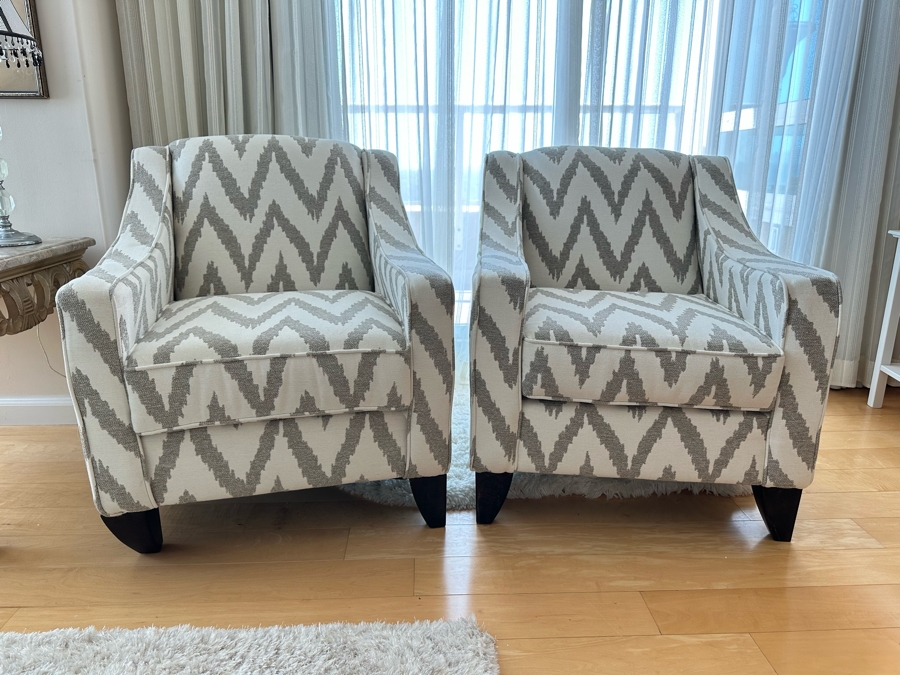 Pair Of Contemporary Upholstered Accent Side Vanessa Armchairs 29.5W X 36D X 34H