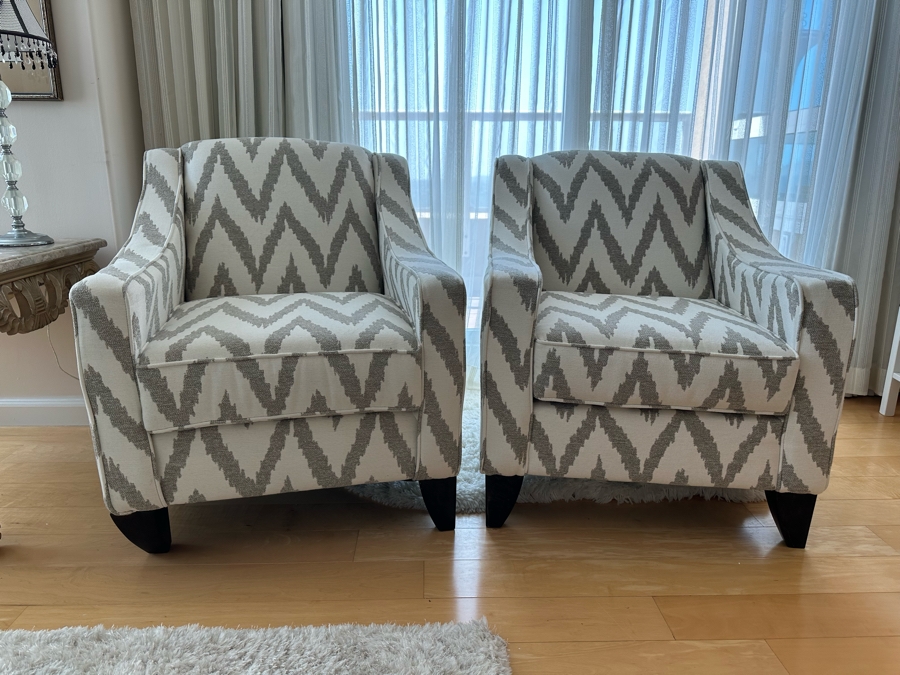 Pair Of Contemporary Upholstered Accent Side Vanessa Armchairs 29.5W X 36D X 34H [Photo 2]