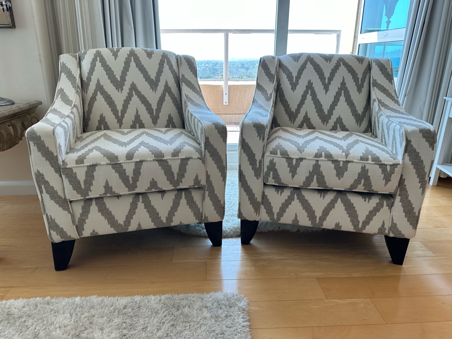 Pair Of Contemporary Upholstered Accent Side Vanessa Armchairs 29.5W X 36D X 34H [Photo 11]