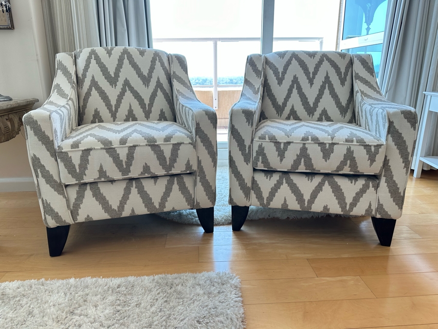 Pair Of Contemporary Upholstered Accent Side Vanessa Armchairs 29.5W X 36D X 34H [Photo 10]
