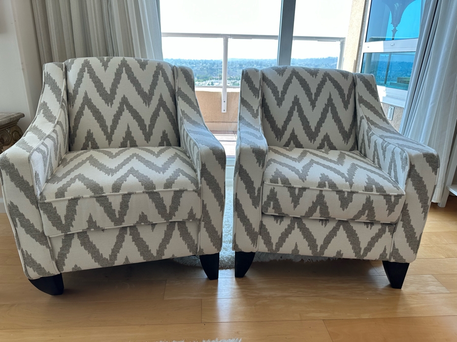 Pair Of Contemporary Upholstered Accent Side Vanessa Armchairs 29.5W X 36D X 34H [Photo 4]