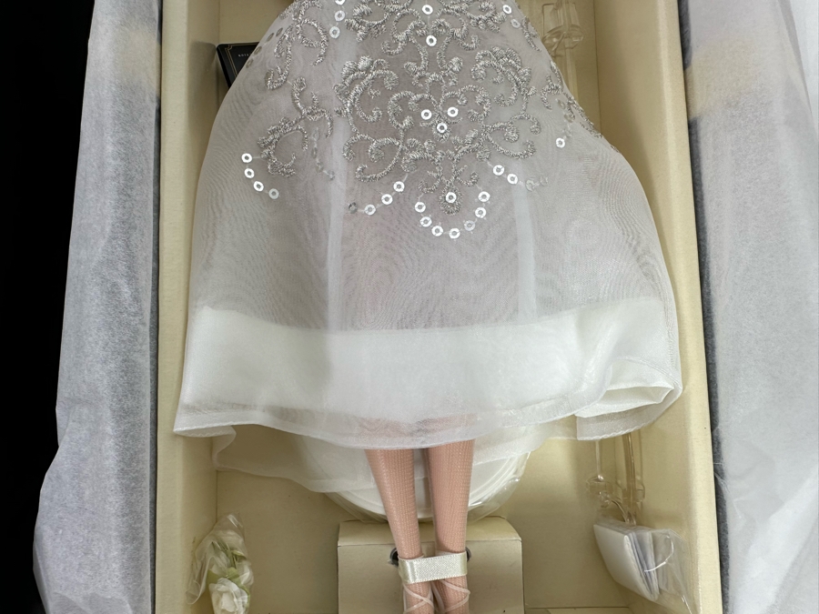 Fashion Model Collection Principessa Silkstone Body Limited Edition of 8,700 Gold Label Collection Mattel Barbie Doll 2013 New In Box BCP83 [Photo 8]