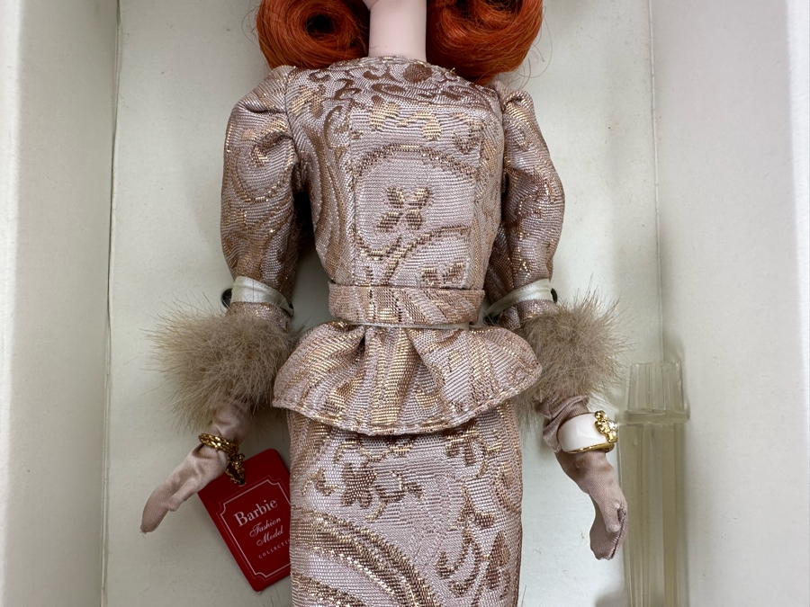 Fashion Model Collection Ekaterina Silkstone Body Limited Edition of 3,500 Gold Label Collection Mattel Barbie Doll 2010 New In Box T7673 [Photo 6]