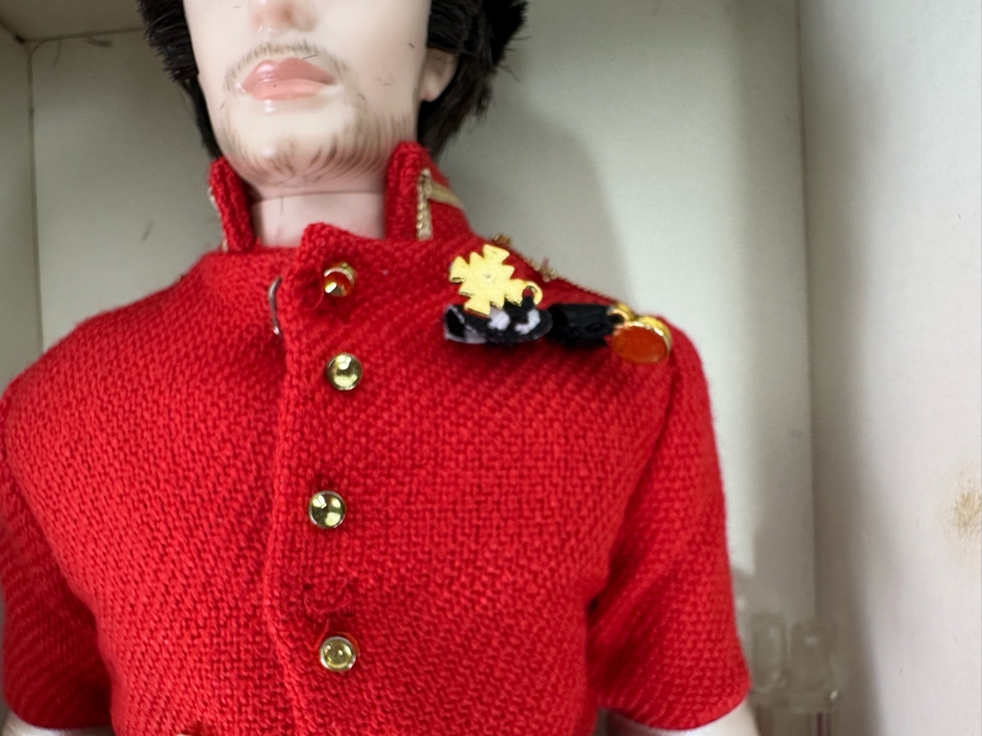 Fashion Model Collection Nicolai Silkstone Body Limited Edition of 4,000 Gold Label Collection Mattel Ken Doll 2010 New In Box T7679 [Photo 7]