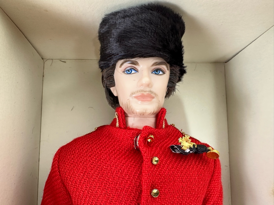 Fashion Model Collection Nicolai Silkstone Body Limited Edition of 4,000 Gold Label Collection Mattel Ken Doll 2010 New In Box T7679 [Photo 5]