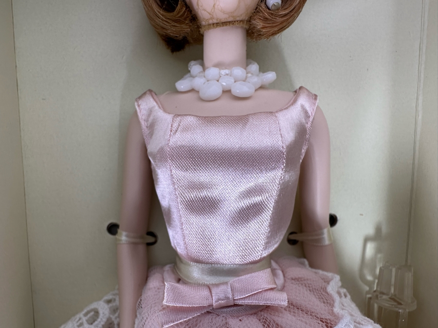 Fashion Model Collection Southern Belle Silkstone Body Limited Edition of 10,300 Gold Label Collection Mattel Barbie Doll 2008 New In Box N5009 [Photo 7]