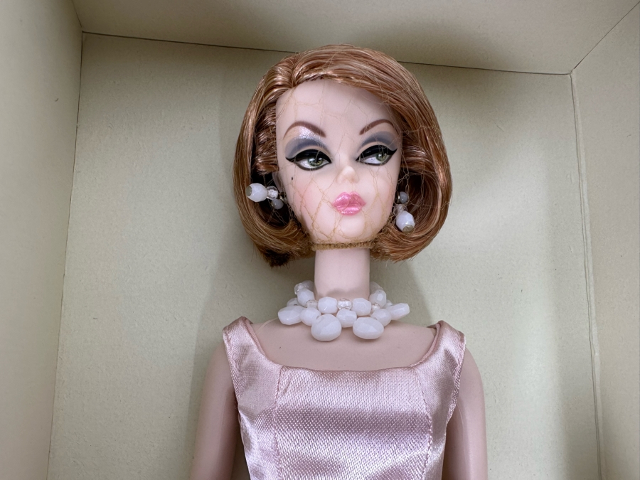 Fashion Model Collection Southern Belle Silkstone Body Limited Edition of 10,300 Gold Label Collection Mattel Barbie Doll 2008 New In Box N5009 [Photo 6]