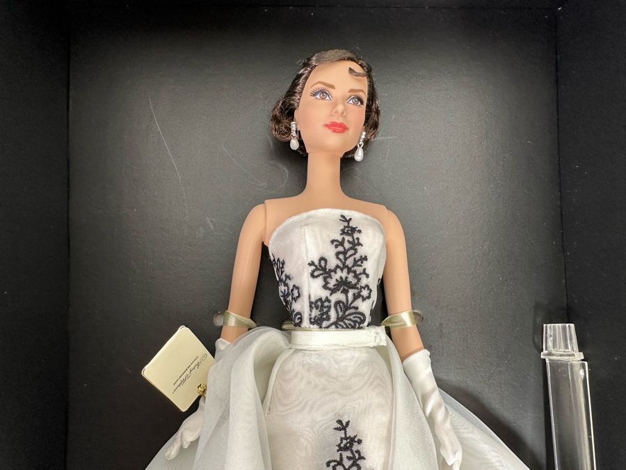 Audrey Hepburn as Sabrina Silkstone Body Limited Edition of 12,000 Gold Label Collection Mattel Barbie Doll 2012 New In Box X8277 [Photo 4]