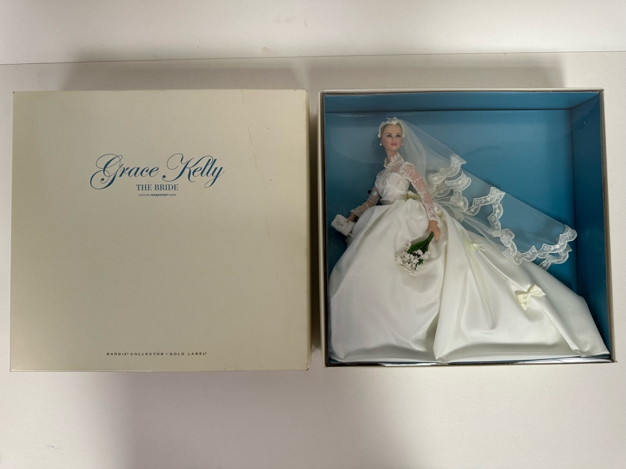 Grace Kelly The Bride Silkstone Body Limited Edition of 13,100 Gold Label Collection Mattel Barbie Doll 2011 New In Box T7942 [Photo 3]