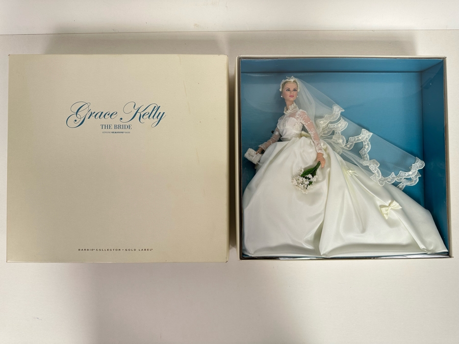 Grace Kelly The Bride Silkstone Body Limited Edition of 13,100 Gold Label Collection Mattel Barbie Doll 2011 New In Box T7942 [Photo 4]