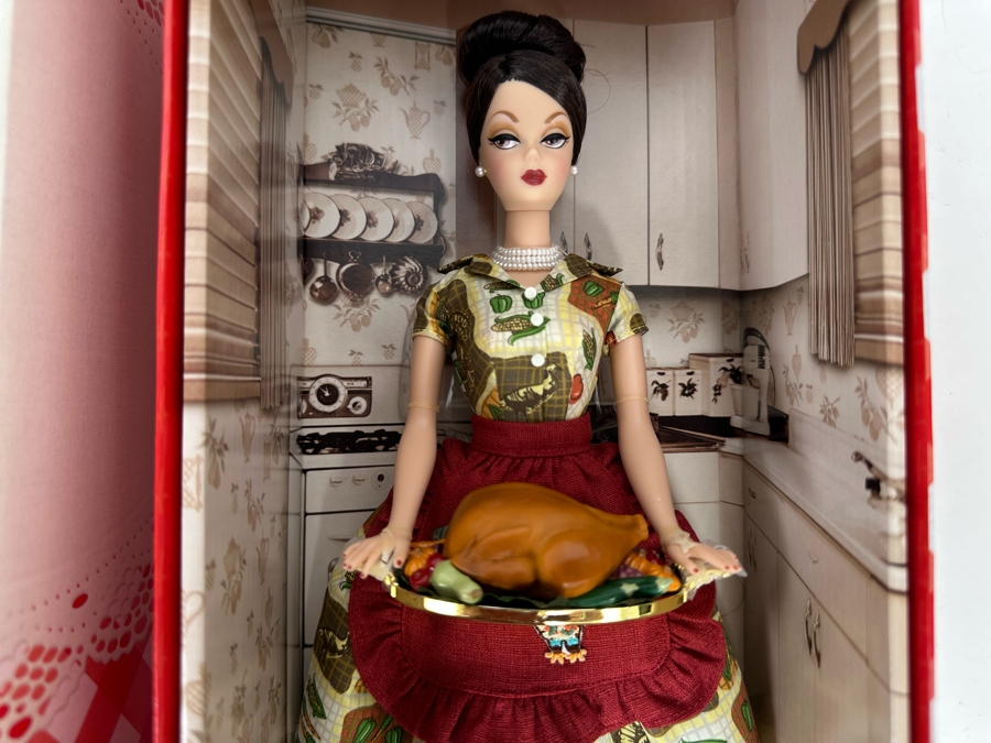 Holiday Hostess Collection Thanksgiving Feast Limited Edition of 3,100 Gold Label Collection Mattel Barbie Doll 2010 New In Box FOF693 [Photo 5]