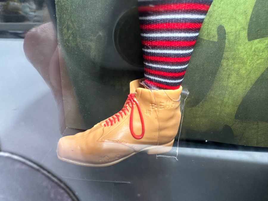 Disney Alice in Wonderland Mad Hatter Black Label Collection Mattel Barbie Doll 2009 New In Box T2104 [Photo 9]