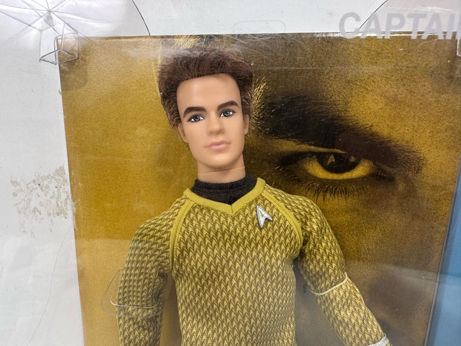 Star Trek Lt. Uhura Pink Label Collection Mattel Barbie Doll 2008 New In Box N5503 [Photo 10]